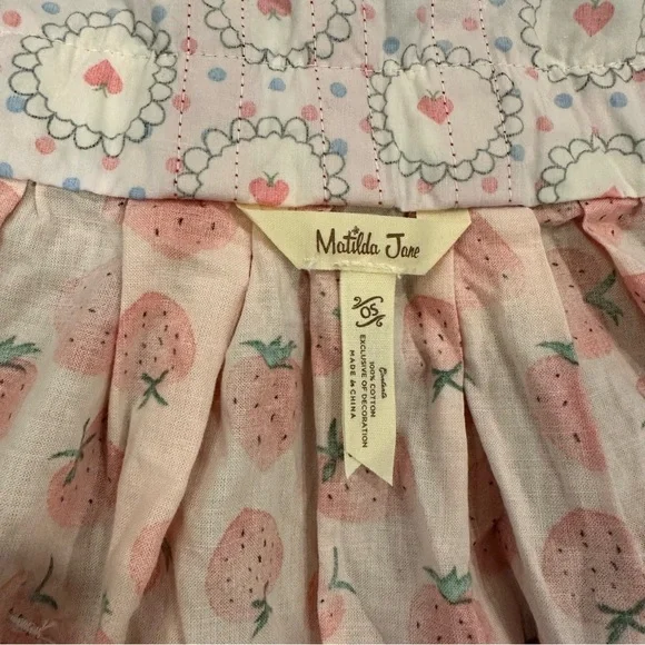 Matilda Jane child’s kitchen apron! Ruffles Strawberries Hearts One Size - Picture 4 of 7